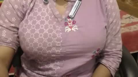 Snapshot of webshowxxx chatting on July 2, 6:47 pm mina online show from July 2, 6:47 pm