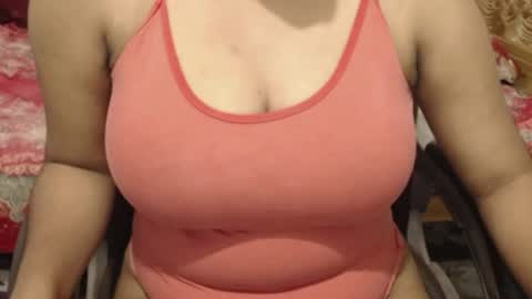 Snapshot of webshowxxx chatting on August 4, 12:47 am mina online show from August 4, 12:47 am