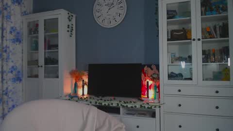 Snapshot of weed_princesss chatting on January 31, 11:56 am moon online show from January 31, 11:56 am