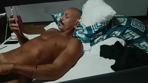 wellcrz online show from November 30, 1:09 am