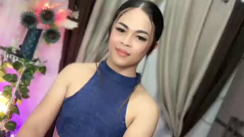 Hi Im LOVIE Please dont forget to follow and thumbs up me online show from February 10, 6:56 pm