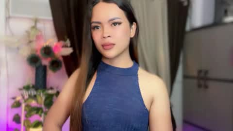 Hi Im LOVIE Please dont forget to follow and thumbs up me online show from April 7, 1:06 am