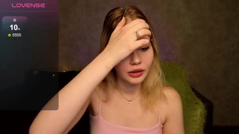 Wendy online show from October 13, 1:16 am