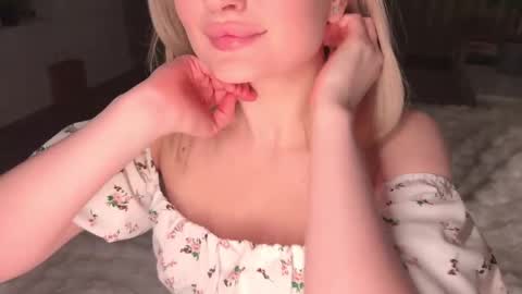 Daisy    online show from March 1, 6:11 pm