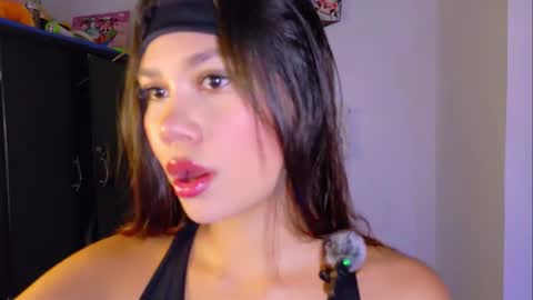 Snapshot of wendy_mills_ chatting on February 14, 2:41 am Wendy online show from February 14, 2:41 am