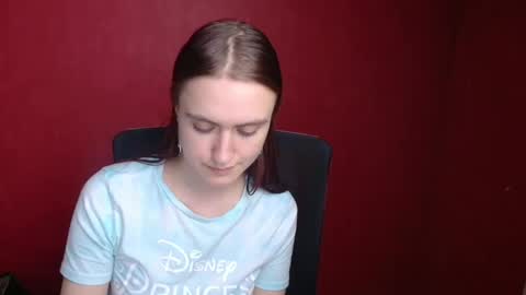 Snapshot of wendy_say_ chatting on December 15, 11:42 pm Wendy online show from December 15, 11:42 pm