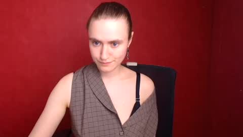 Snapshot of wendy_say_ chatting on February 5, 11:39 pm Wendy online show from February 5, 11:39 pm