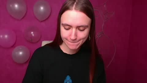 Snapshot of wendy_say_ chatting on February 13, 8:24 pm Wendy online show from February 13, 8:24 pm