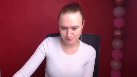 Snapshot of wendy_say_ chatting on February 17, 10:58 pm Wendy online show from February 17, 10:58 pm