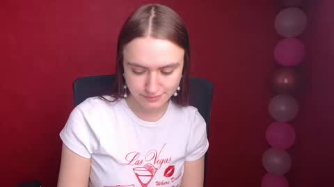 Snapshot of wendy_say_ chatting on February 18, 8:03 pm Wendy online show from February 18, 8:03 pm