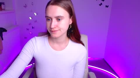 Snapshot of wendy_say_ chatting on October 8, 12:25 pm Wendy online show from October 8, 12:25 pm