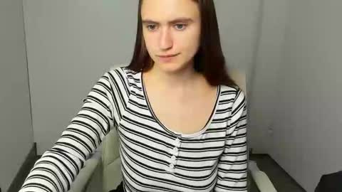 Snapshot of wendy_say_ chatting on November 19, 12:38 pm Wendy online show from November 19, 12:38 pm