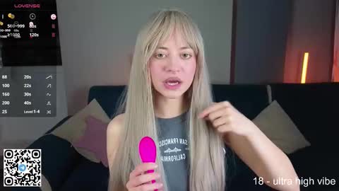 Wendy online show from September 24, 2:42 pm