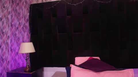 WEN SHENG online show from November 4, 7:24 pm