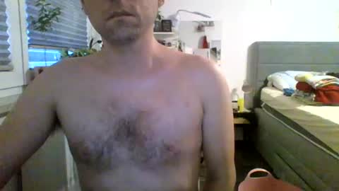 Snapshot of wera82 chatting on June 8, 10:48 am wera82 online show from June 8, 10:48 am