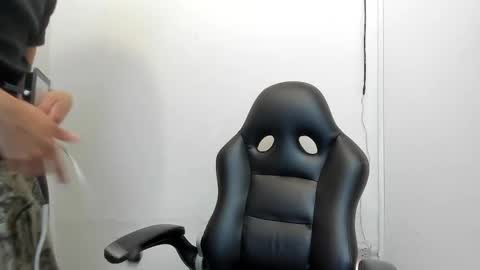 Snapshot of wes_gibbings chatting on January 19, 3:49 pm WES online show from January 19, 3:49 pm