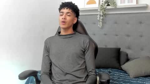 Snapshot of wes_gibbings chatting on February 3, 2:55 pm WES online show from February 3, 2:55 pm