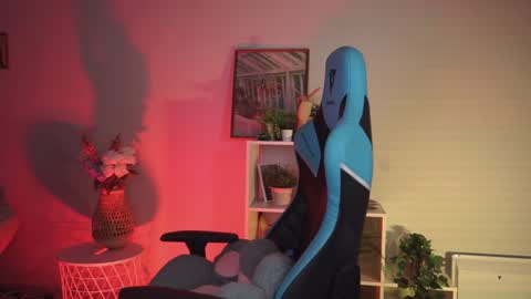 little girl who is always rightLisa online show from January 5, 2:27 am