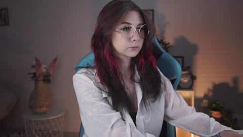 little girl who is always rightLisa online show from January 14, 2:29 am