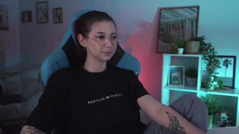 little girl who is always rightLisa online show from February 13, 8:48 am