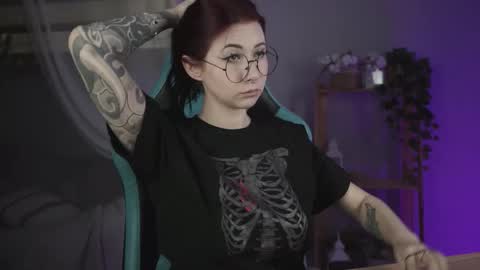 little girl who is always rightLisa online show from September 10, 2:11 am