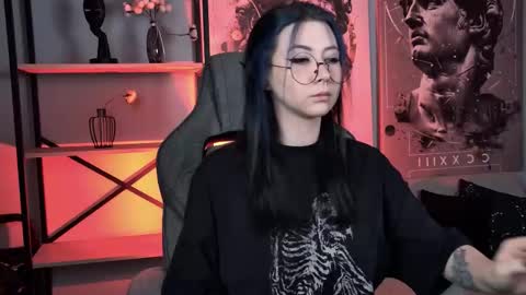 little girl who is always rightLisa online show from January 7, 1:19 am