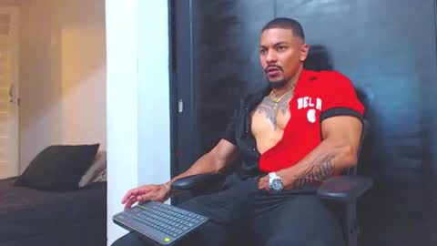 Wesley Rogger online show from October 15, 10:21 pm