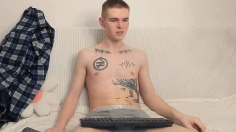 Wes online show from January 3, 8:43 pm