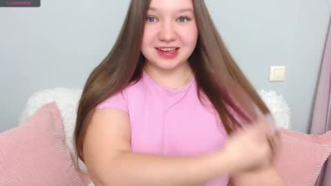 Snapshot of wet__molly chatting on March 7, 9:17 pm molly online show from March 7, 9:17 pm