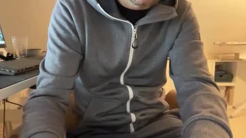 wet_adidasboy online show from September 22, 5:31 am