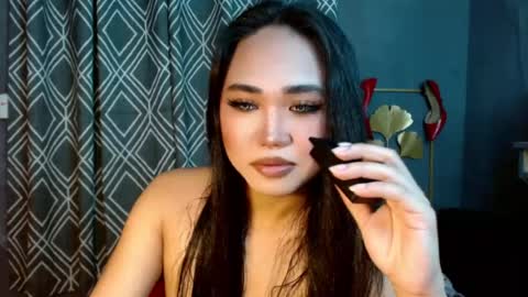 yana online show from August 1, 8:02 am