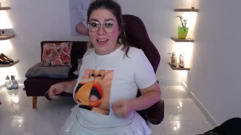 Diva online show from March 1, 1:51 am