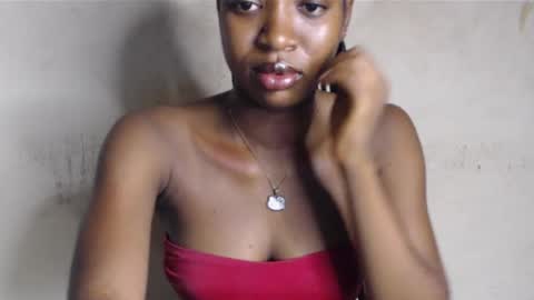 Bella online show from May 5, 10:29 pm