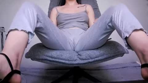 Snapshot of wetdream221 chatting on May 17, 9:44 pm Beatrice Moan from LovenseWet from Tip MenuOpen for Private online show from May 17, 9:44 pm
