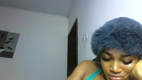 wetdrippusy online show from January 18, 8:56 pm