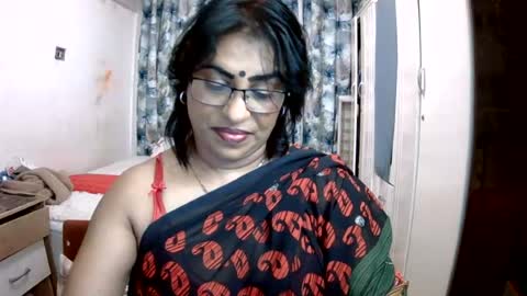 Snapshot of wetindian1971 chatting on July 10, 6:43 pm kavita online show from July 10, 6:43 pm