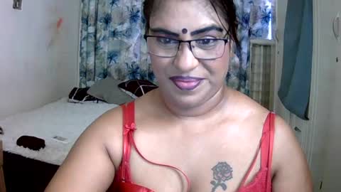 Snapshot of wetindian1971 chatting on July 28, 10:21 am kavita online show from July 28, 10:21 am