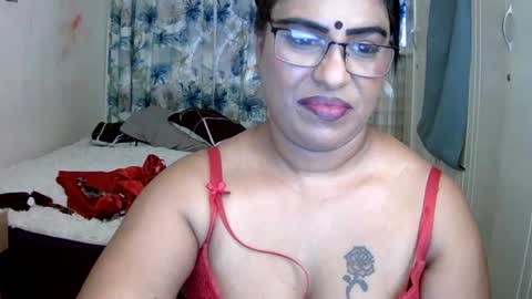 Snapshot of wetindian1971 chatting on July 28, 12:48 pm kavita online show from July 28, 12:48 pm