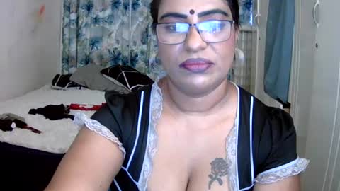 Snapshot of wetindian1971 chatting on July 28, 2:13 pm kavita online show from July 28, 2:13 pm