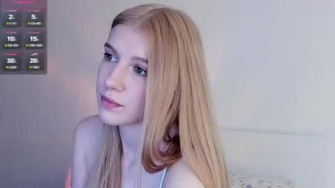 Snapshot of wetkaylaa chatting on March 28, 3:55 pm My name is Kayla Like my broadcast pls 3 online show from March 28, 3:55 pm