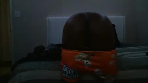 Snapshot of wetwildbigdick305 chatting on January 21, 7:58 am wetwildbigdick305 online show from January 21, 7:58 am