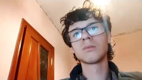 Snapshot of whatever_67 chatting on November 18, 7:07 pm whatever_67 online show from November 18, 7:07 pm