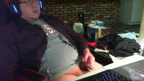 Snapshot of whateverdude555 chatting on November 6, 2:45 am whateverdude555 online show from November 6, 2:45 am