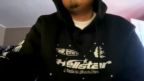 Snapshot of whatshisname562 chatting on March 7, 8:00 pm whatshisname562 online show from March 7, 8:00 pm