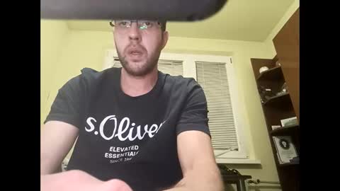 stoffy online show from May 1, 9:52 pm