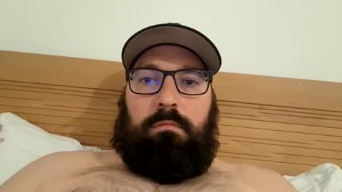 Snapshot of wheely19871606 chatting on February 12, 9:54 pm wheely19871606 online show from February 12, 9:54 pm