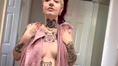 whimsydeathh online show from May 16, 7:34 pm