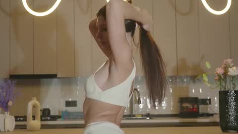 Naomi online show from November 13, 2:21 am