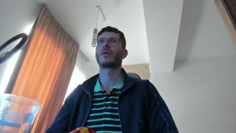 Snapshot of whisperoflust chatting on May 5, 9:06 am Michael online show from May 5, 9:06 am