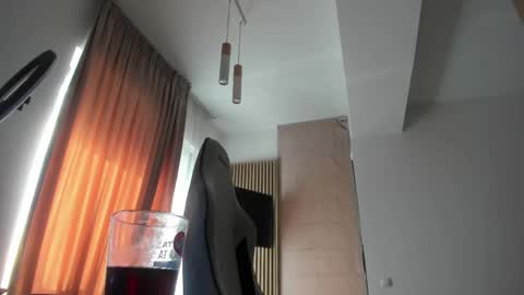 Snapshot of whisperoflust chatting on May 18, 12:33 pm Michael online show from May 18, 12:33 pm